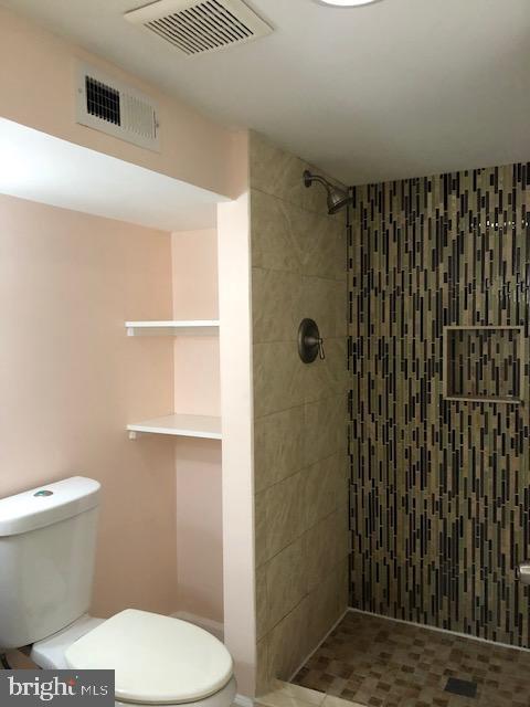 217 Middle River Road Baltimore, MD 21220 - Photo 13 of 19 Gallery Image 13