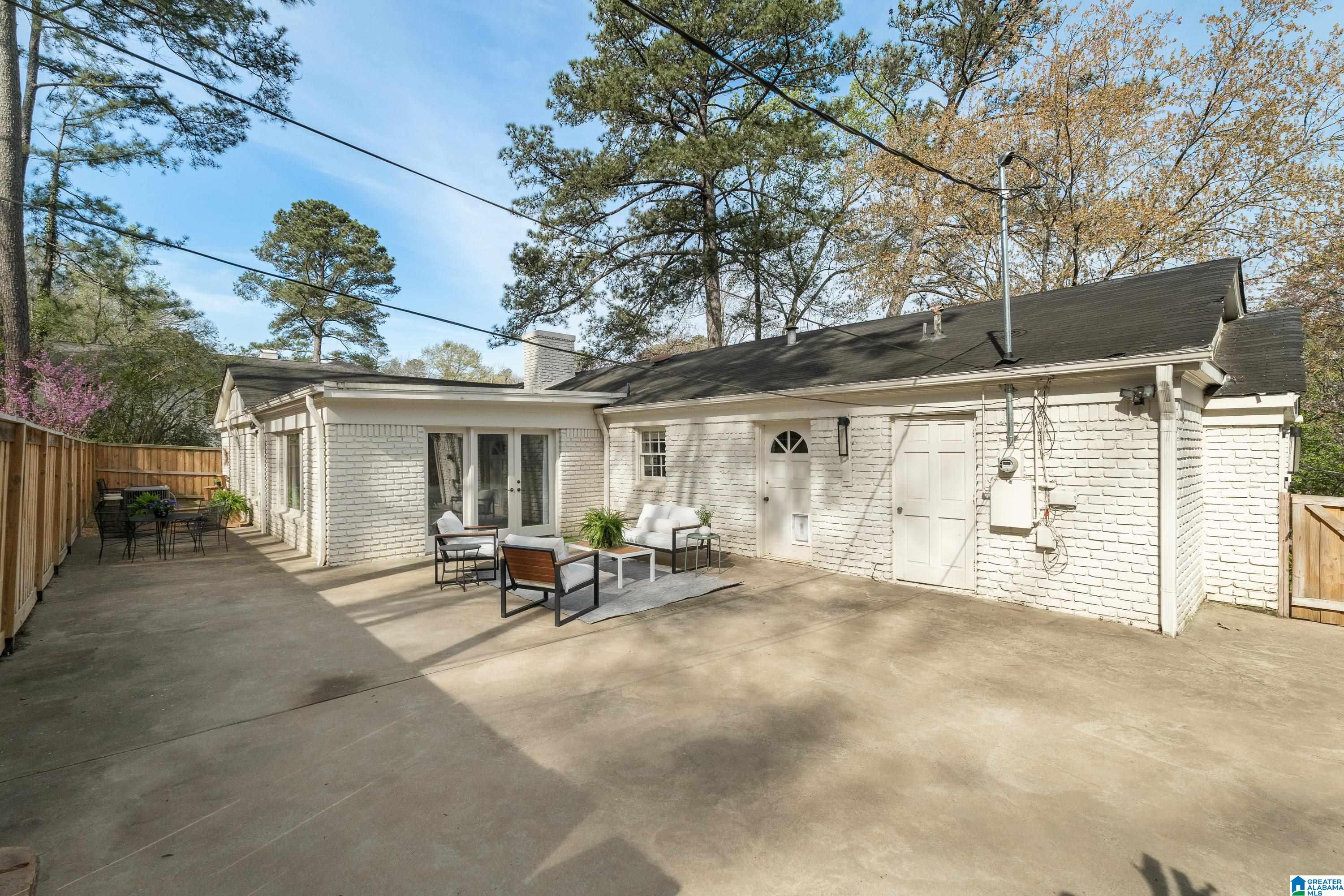 2769 Cherokee Road Mountain Brook, AL 35216 - Photo 37 of 42