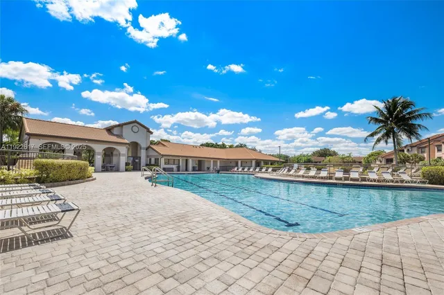 $600,000 | Jacaranda, Plantation, FL 33322