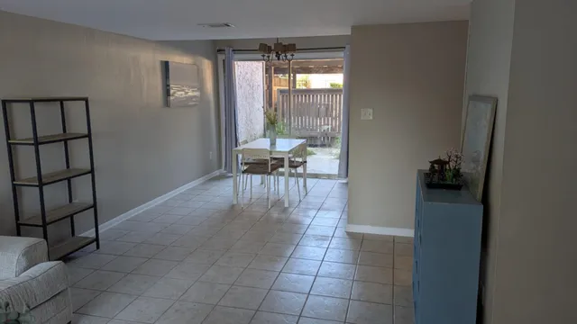 $1,300 | 216 Westwood Drive, Tallahassee, FL 32304