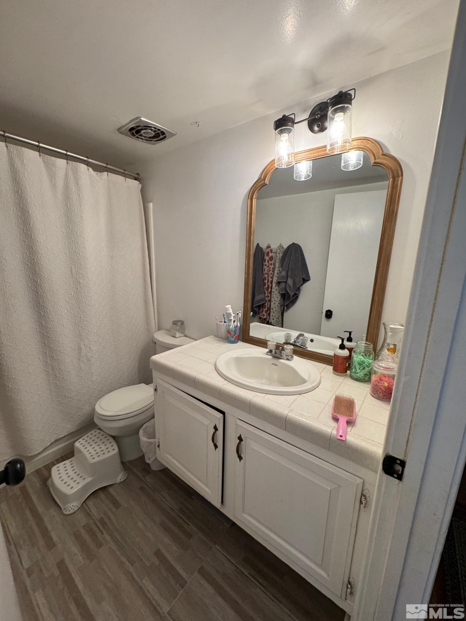 215 North Roop Street Carson City, NV 89701 - Photo 14 of 21 Photo 11