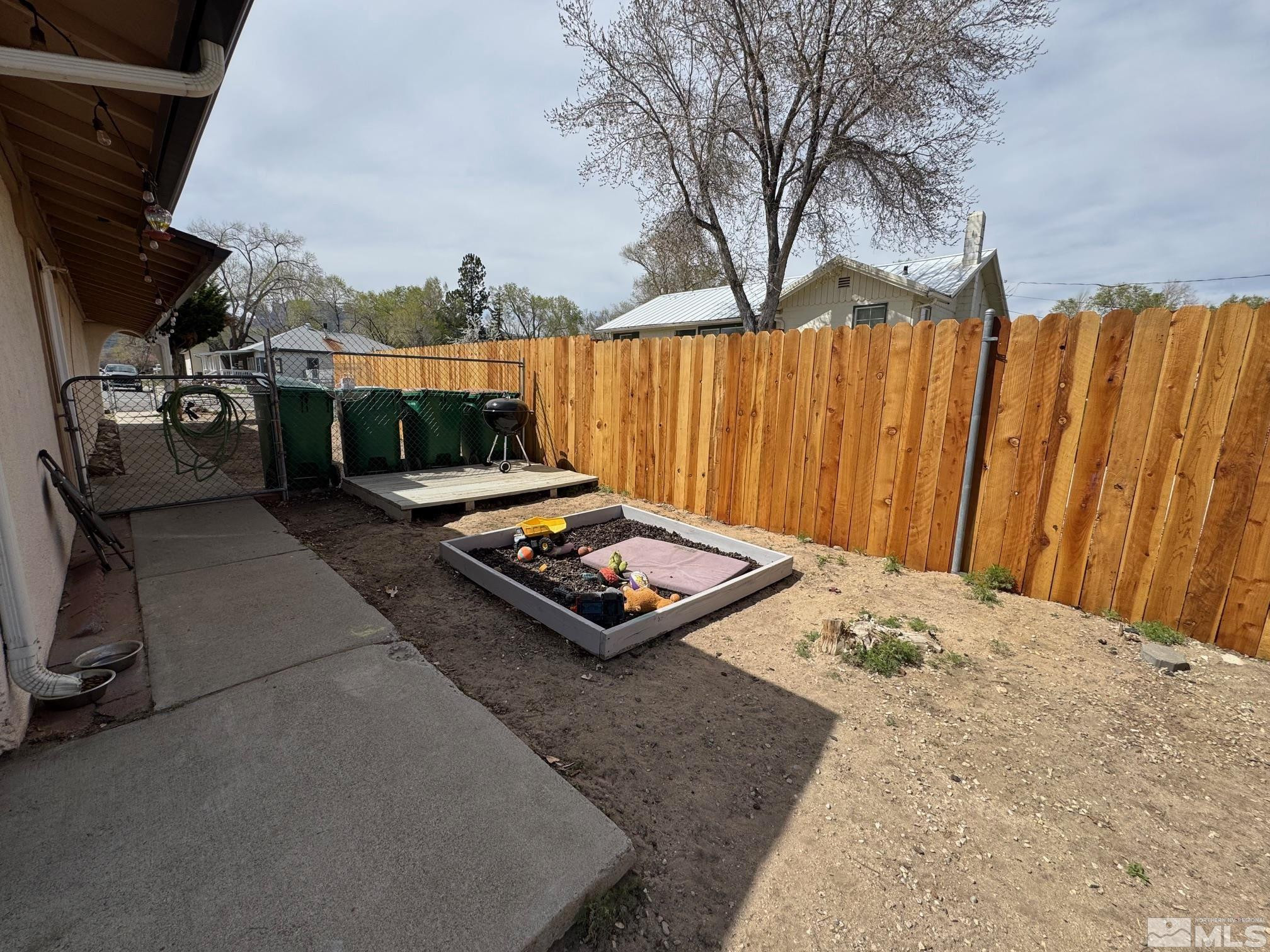 215 North Roop Street Carson City, NV 89701 - Photo 18 of 21 Photo 19
