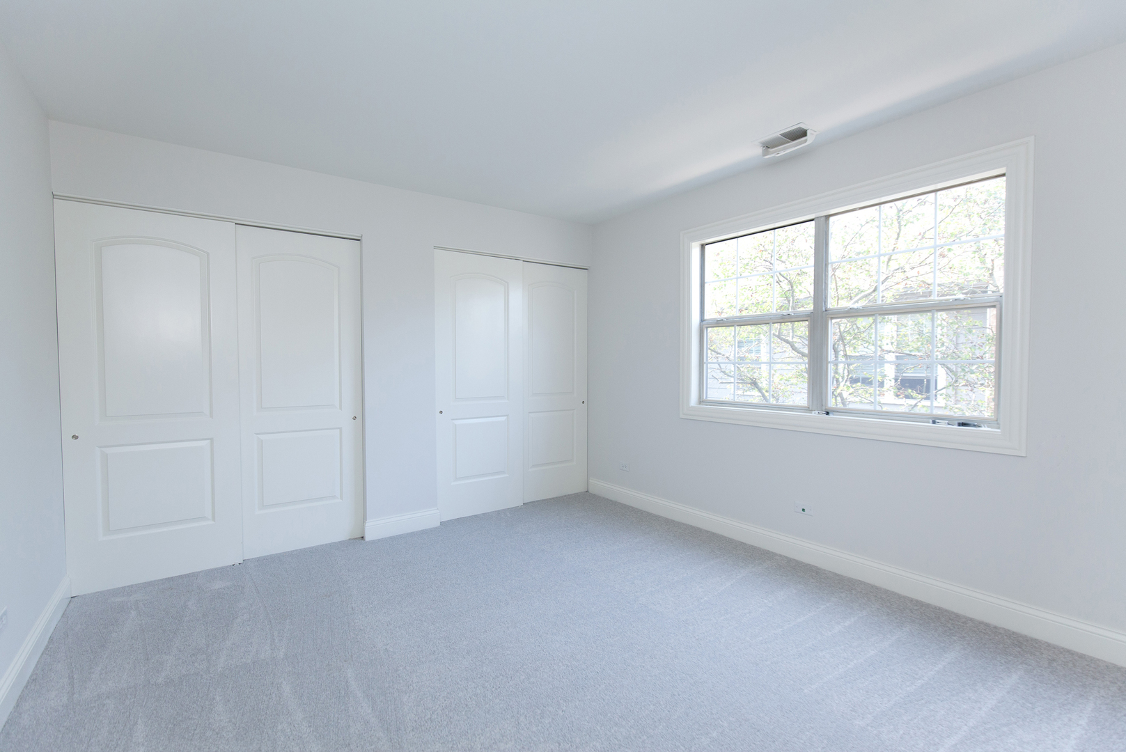11 Foxcroft Road, Unit 239 Naperville, IL 60565 - Photo 9 of 13 an empty room with a window