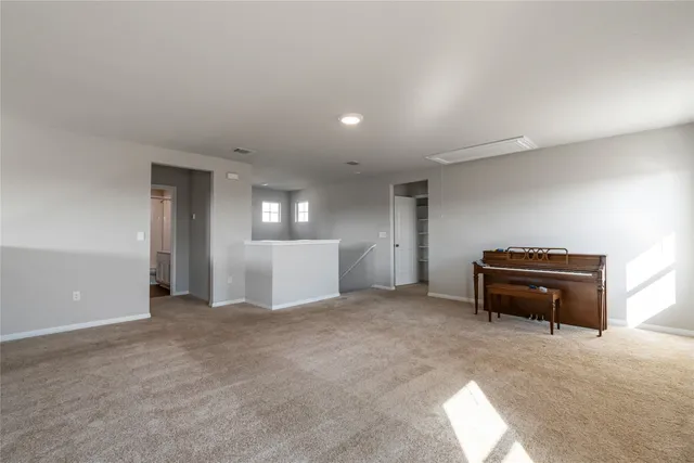 $2,900 | 110 Rainmaker Cove, Bastrop, TX 78602