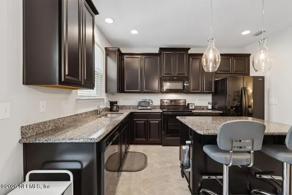 $295,000 | 381 Richmond Drive, St. Johns, FL 32259