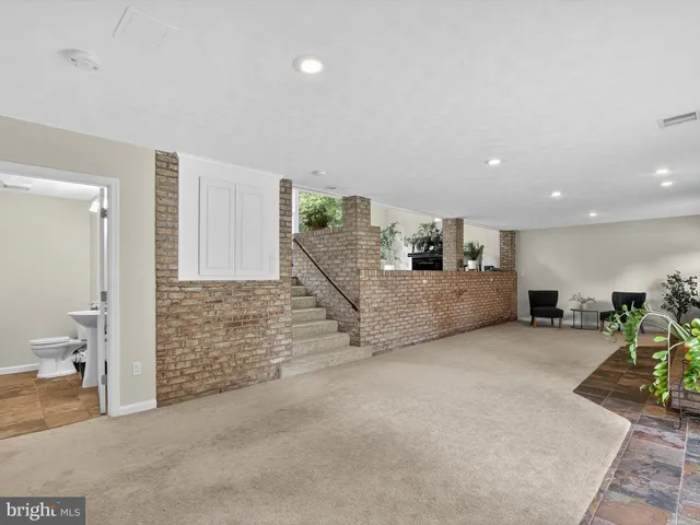 $650,000 | 2010 Landis Valley Road, Lancaster, PA 17601