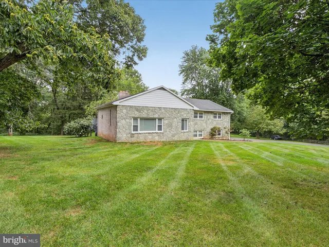 $650,000 | 2010 Landis Valley Road, Lancaster, PA 17601