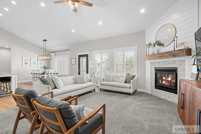 $799,000 | 4135 Hazelwood Way, Ammon, ID 83406