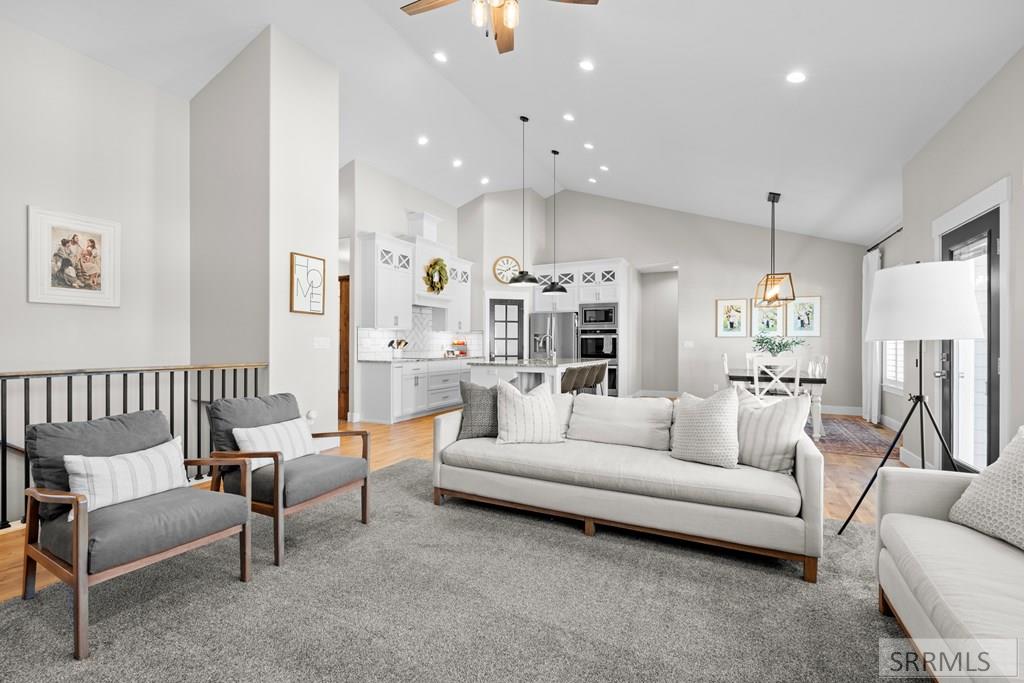 4135 Hazelwood Way Ammon, ID 83406 - Photo 22 of 92