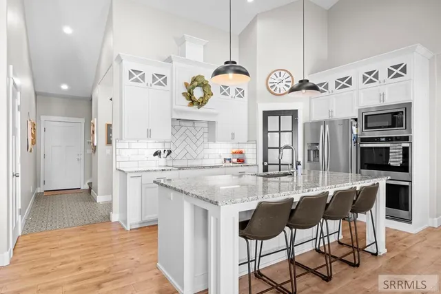 $799,000 | 4135 Hazelwood Way, Ammon, ID 83406