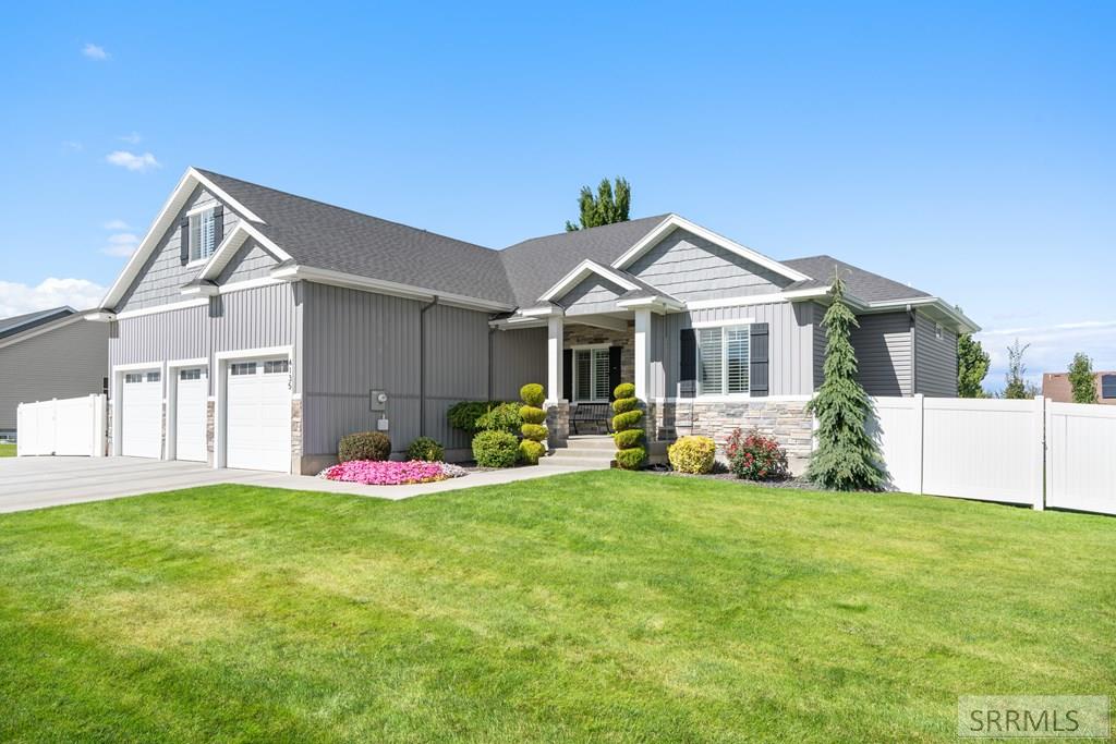 4135 Hazelwood Way Ammon, ID 83406 - Photo 3 of 92