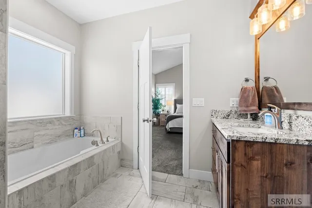 $799,000 | 4135 Hazelwood Way, Ammon, ID 83406