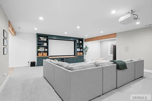 $799,000 | 4135 Hazelwood Way, Ammon, ID 83406