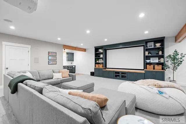 $799,000 | 4135 Hazelwood Way, Ammon, ID 83406