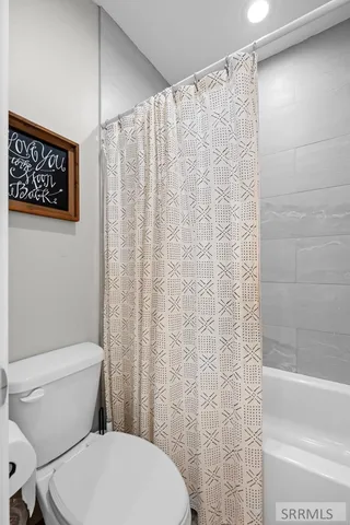 $799,000 | 4135 Hazelwood Way, Ammon, ID 83406