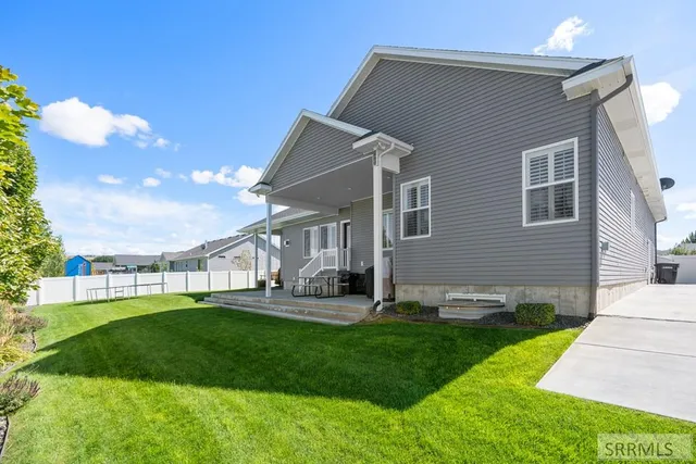 $799,000 | 4135 Hazelwood Way, Ammon, ID 83406