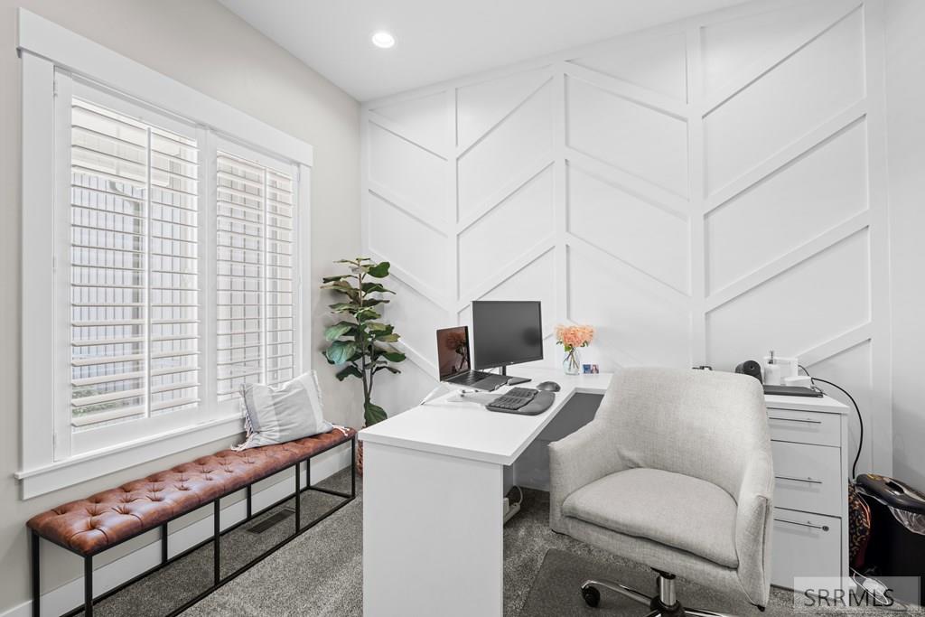 4135 Hazelwood Way Ammon, ID 83406 - Photo 9 of 92