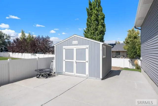 $799,000 | 4135 Hazelwood Way, Ammon, ID 83406