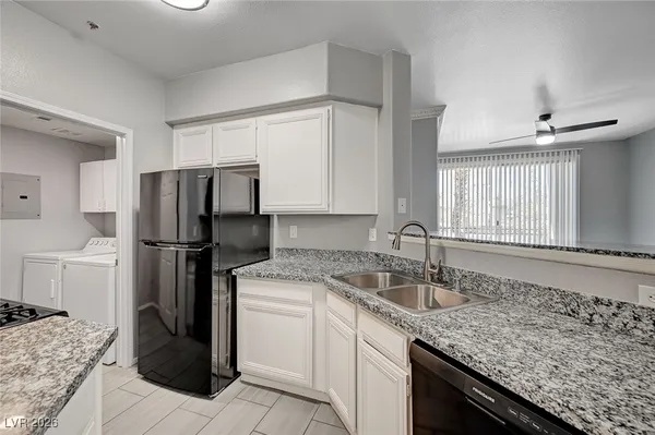 $250,000 | 7189 South Durango Drive, Unit 208, Las Vegas, NV 89113