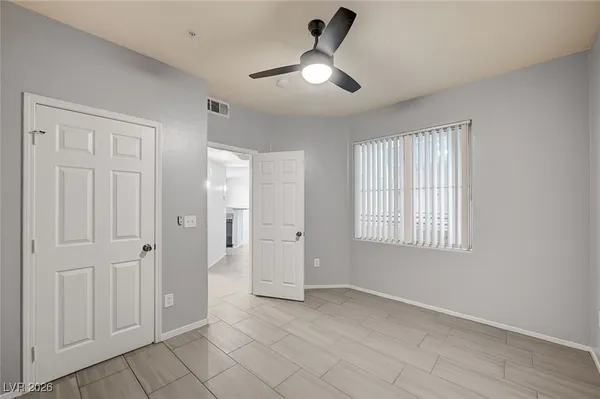 $250,000 | 7189 South Durango Drive, Unit 208, Las Vegas, NV 89113