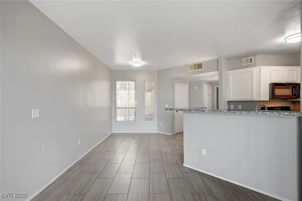 $250,000 | 7189 South Durango Drive, Unit 208, Las Vegas, NV 89113