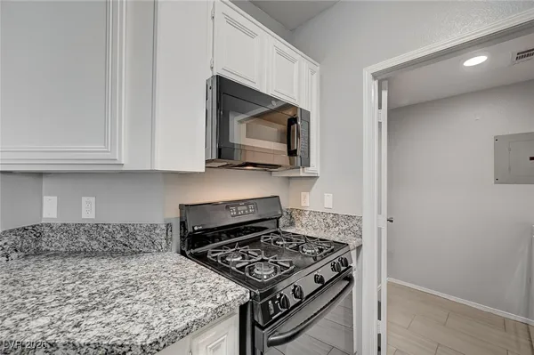 $250,000 | 7189 South Durango Drive, Unit 208, Las Vegas, NV 89113