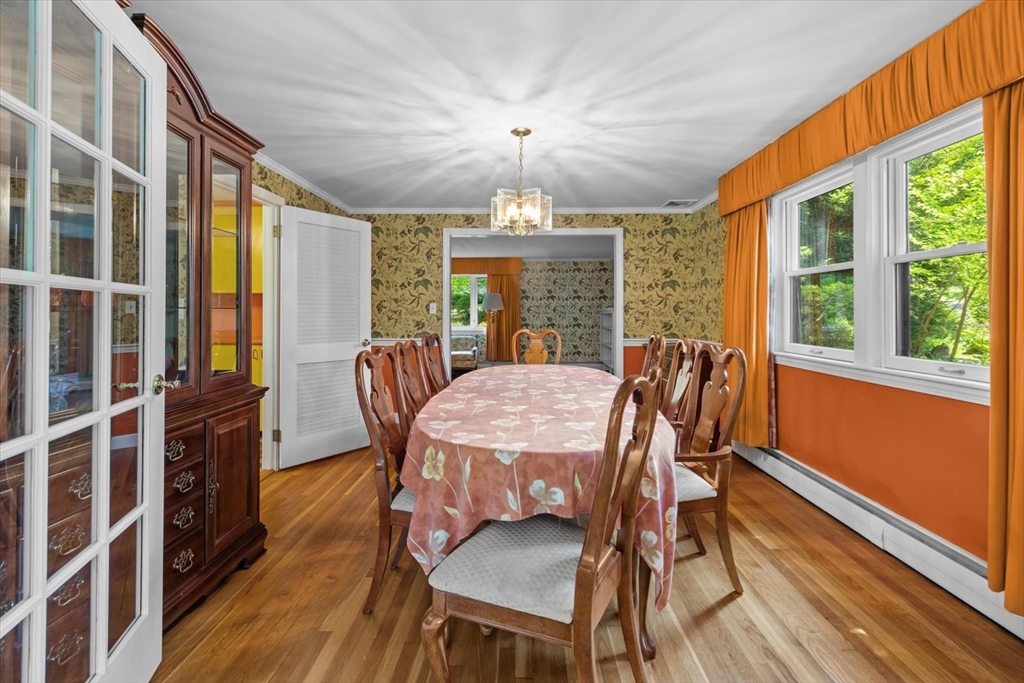 9 Plymouth Road Winchester, MA 01890 - Photo 8 of 37