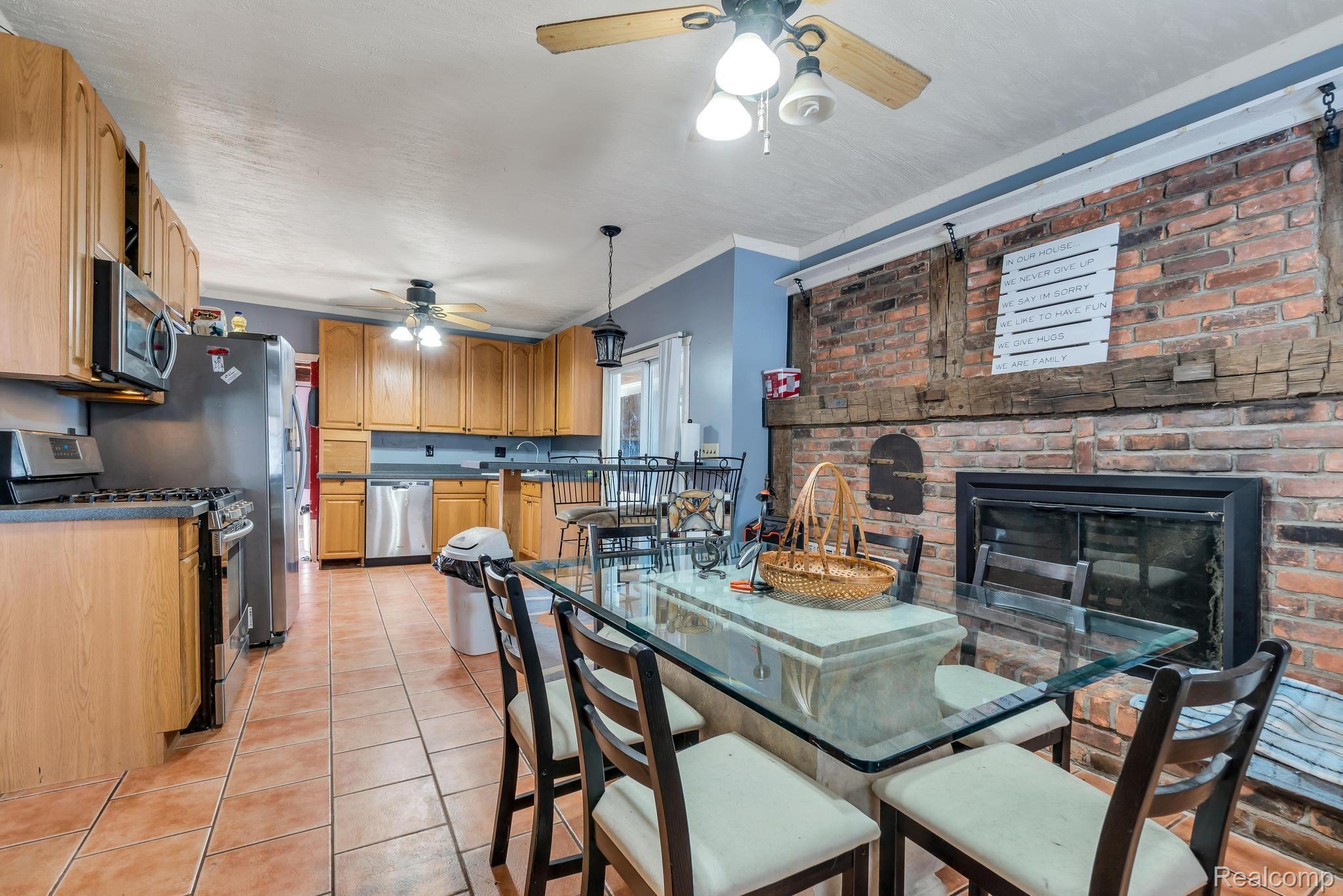 7024 Sheldon Road Whitmore Lake, MI 48189 - Photo 8 of 43 Gallery Image 8