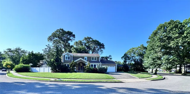 $1,780,000 | 35 Moss Lane, Jericho, NY 11753