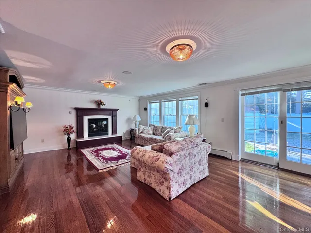 $1,780,000 | 35 Moss Lane, Jericho, NY 11753