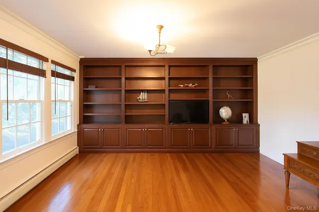 $1,780,000 | 35 Moss Lane, Jericho, NY 11753