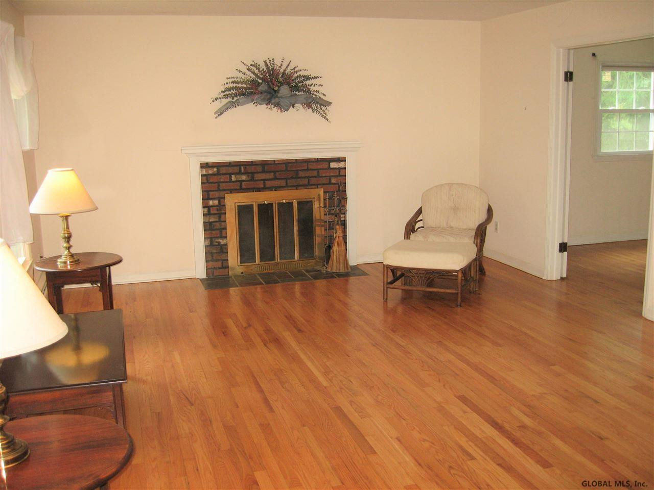1265 Hempstead Road Niskayuna, NY 12309 - Photo 11 of 36 Photo 11