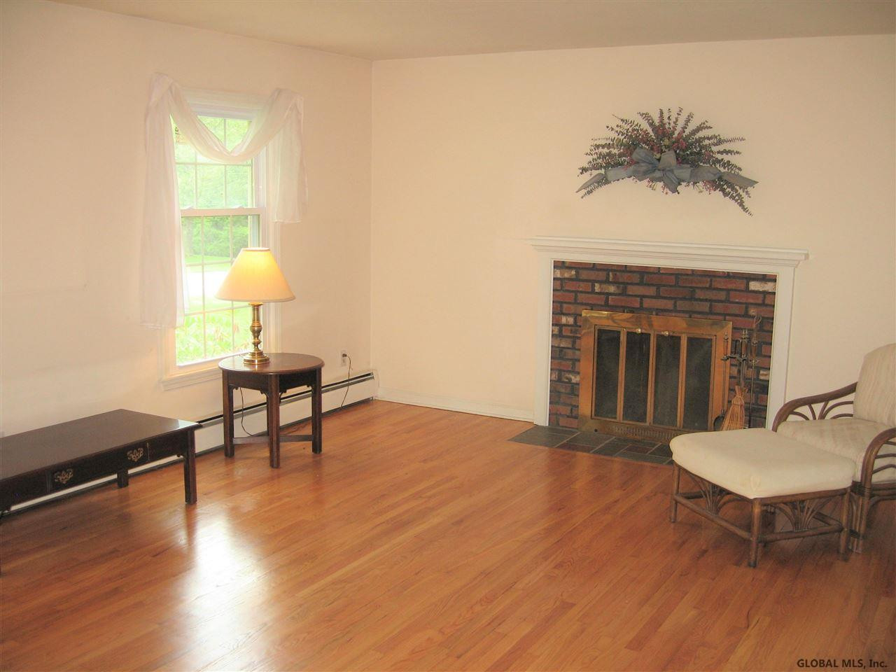 1265 Hempstead Road Niskayuna, NY 12309 - Photo 12 of 36 Photo 12