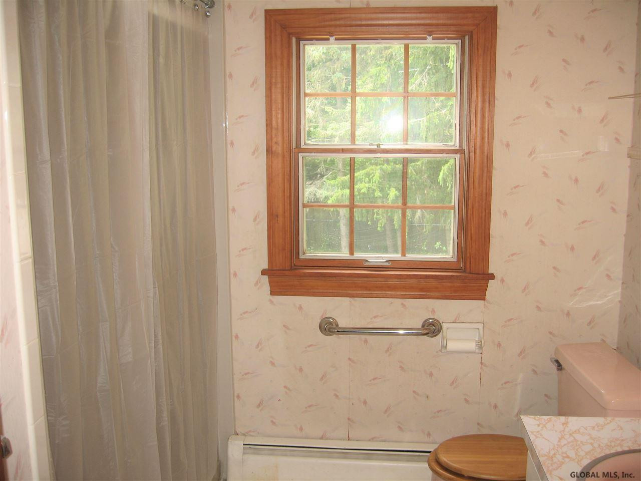 1265 Hempstead Road Niskayuna, NY 12309 - Photo 29 of 36 Photo 29