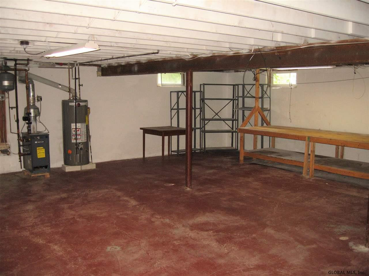 1265 Hempstead Road Niskayuna, NY 12309 - Photo 34 of 36 Photo 34