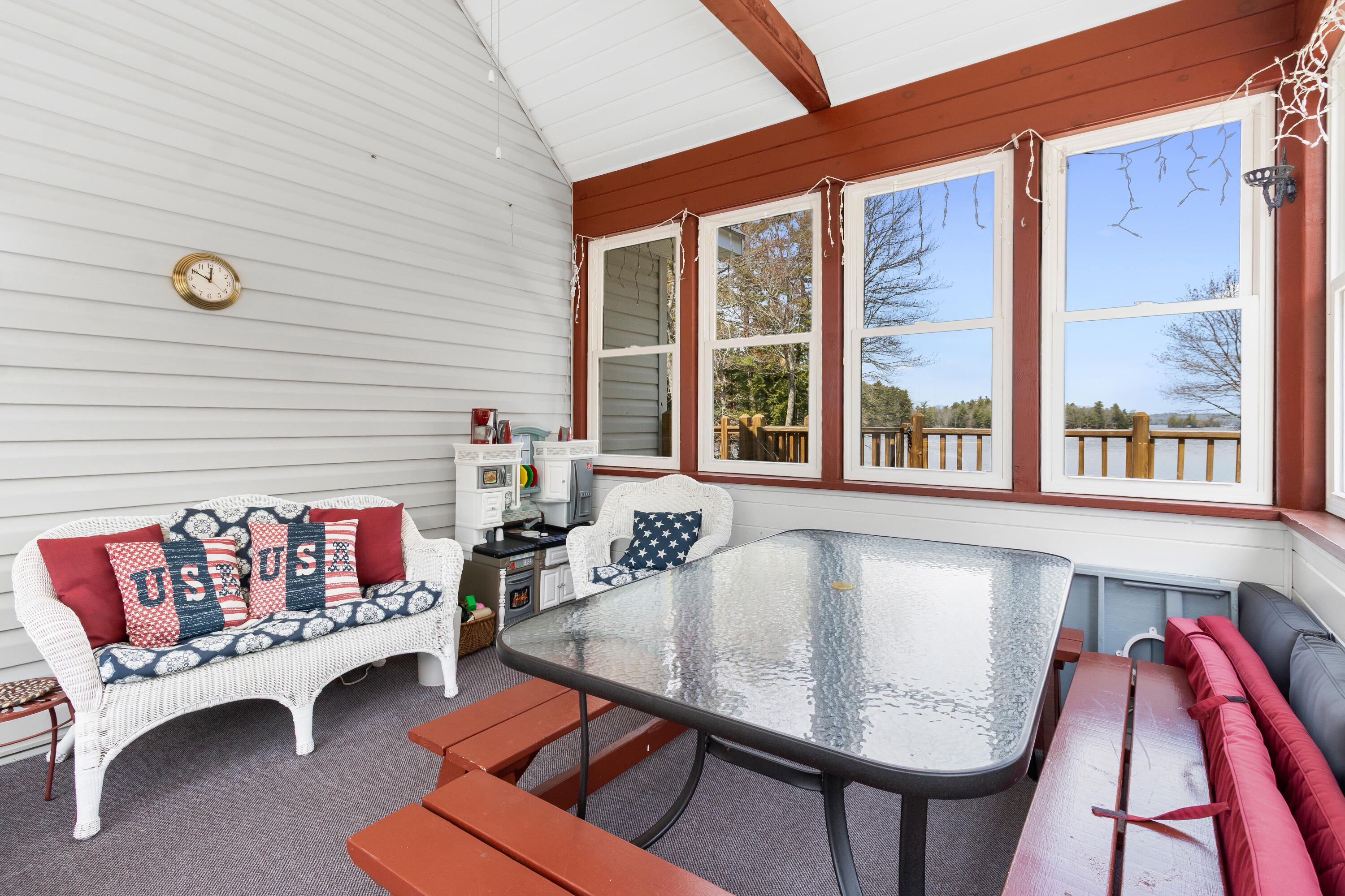 127 Moody's Island Road Nobleboro, ME 04555 - Photo 17 of 27 Sun Porch