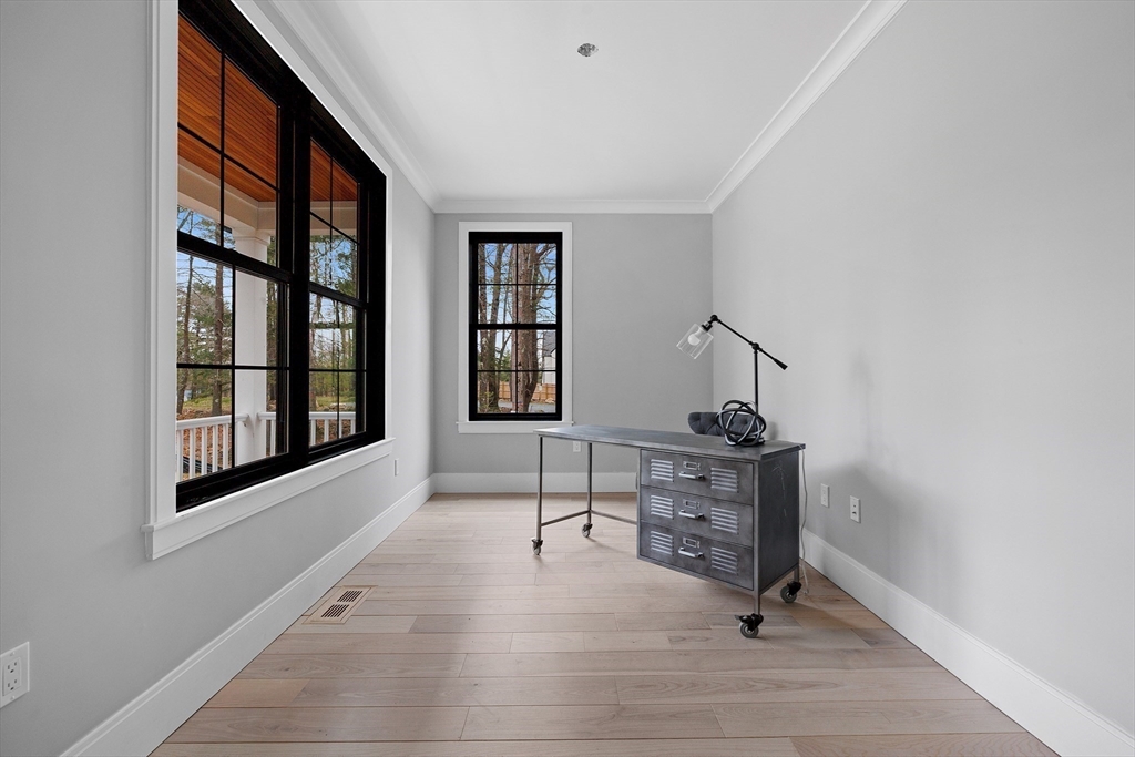 1466 Main Street Lynnfield, MA 01940 - Photo 16 of 38