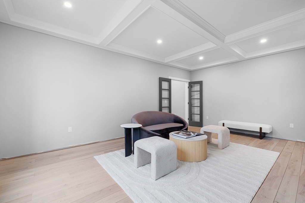 1466 Main Street Lynnfield, MA 01940 - Photo 20 of 38