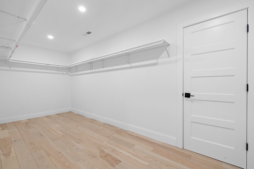 1466 Main Street Lynnfield, MA 01940 - Photo 26 of 38