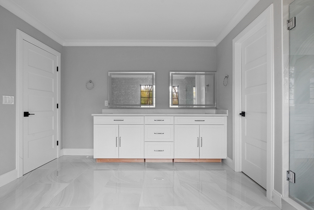 1466 Main Street Lynnfield, MA 01940 - Photo 29 of 38