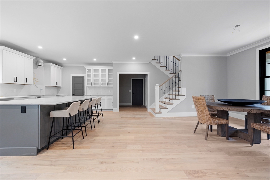 1466 Main Street Lynnfield, MA 01940 - Photo 7 of 38