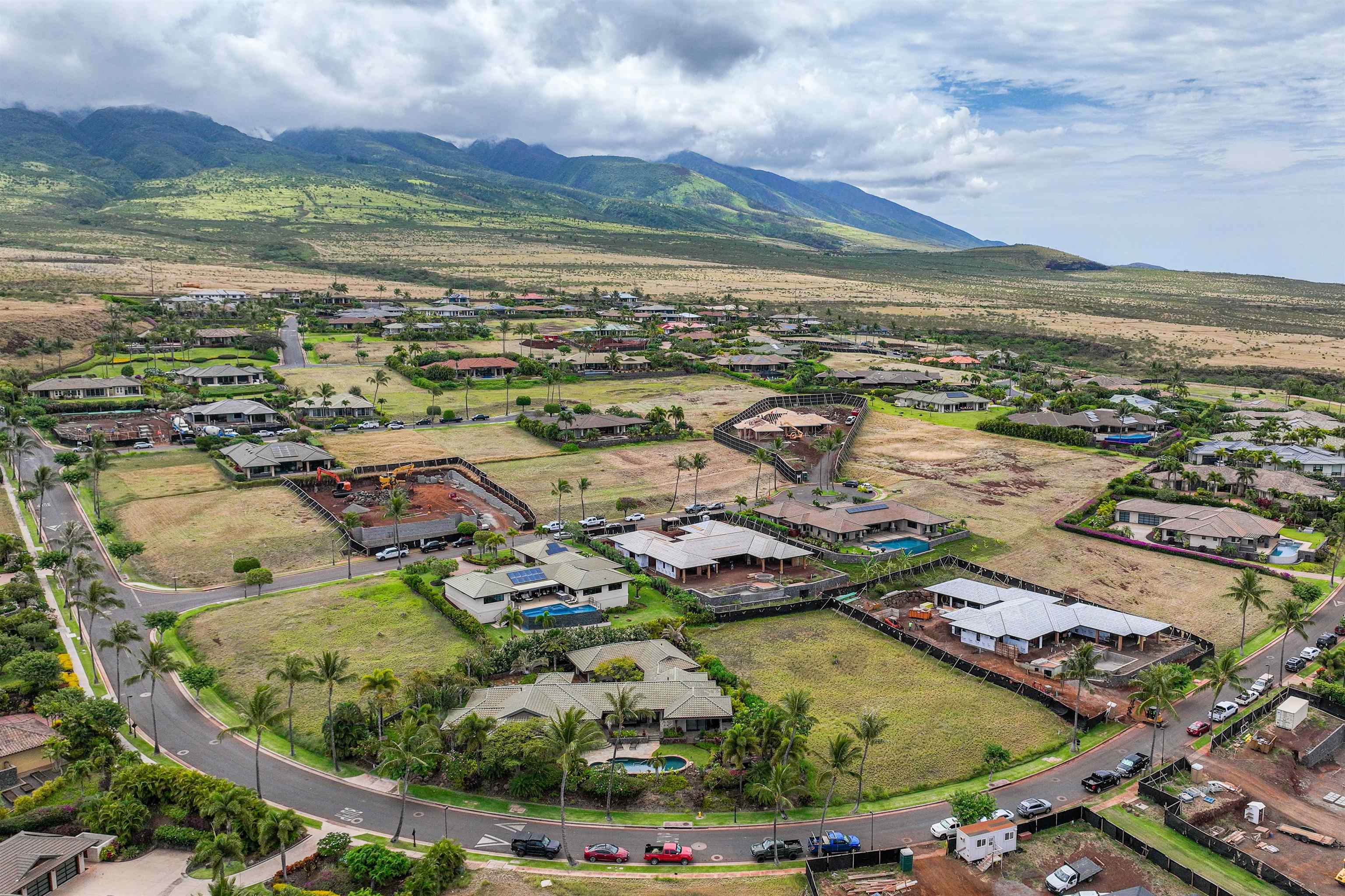 167 Anapuni Loop, Unit 26 Lahaina, HI 96761 - Photo 10 of 27 a view of a city