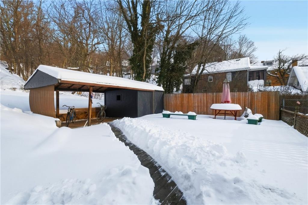 512 Pine Street Ambridge, PA 15003 - Photo 3 of 27