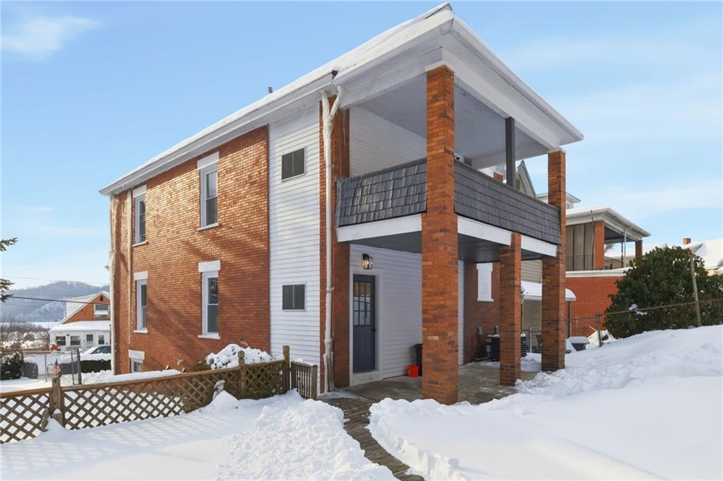 512 Pine Street Ambridge, PA 15003 - Photo 4 of 27