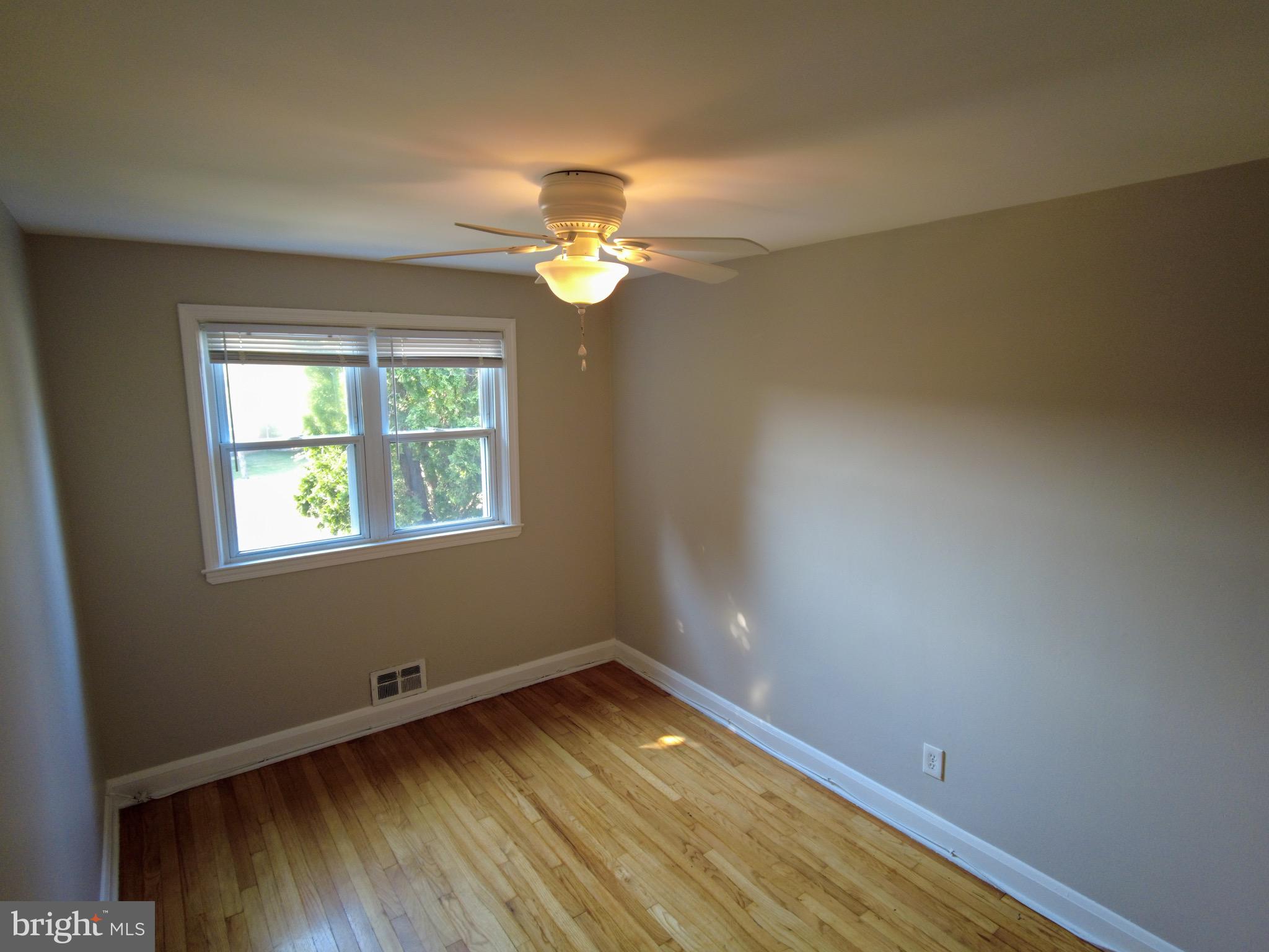 1107 Deanwood Road Baltimore, MD 21234 - Photo 7 of 25 Gallery Image 7