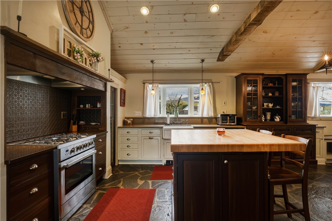 192 Carpenter Road Big Flats, NY 14903 - Photo 14 of 41