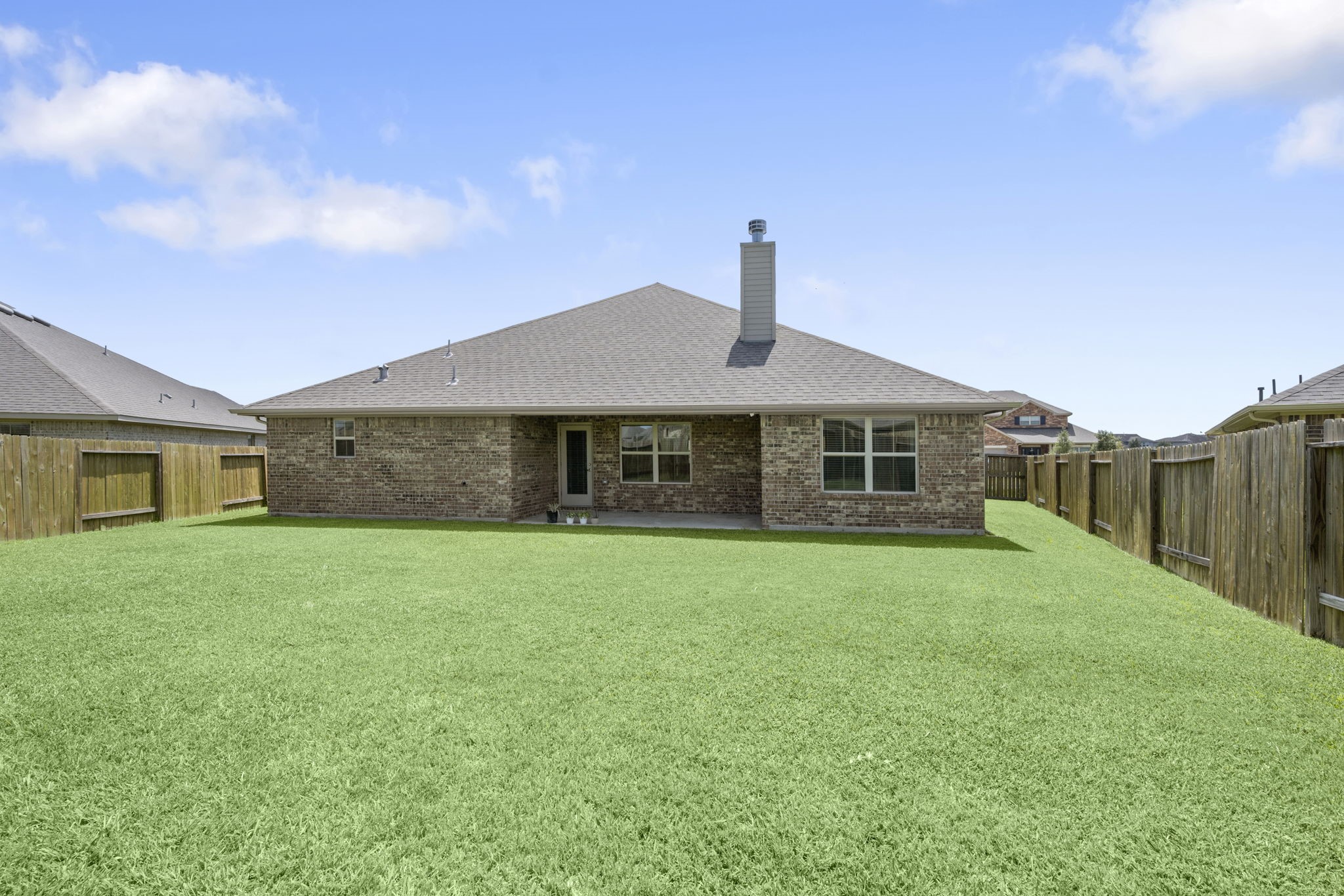 10203 Whitney Reach Drive Rosharon, TX 77583 - Photo 24 of 25 OVERSIZED Backyard!