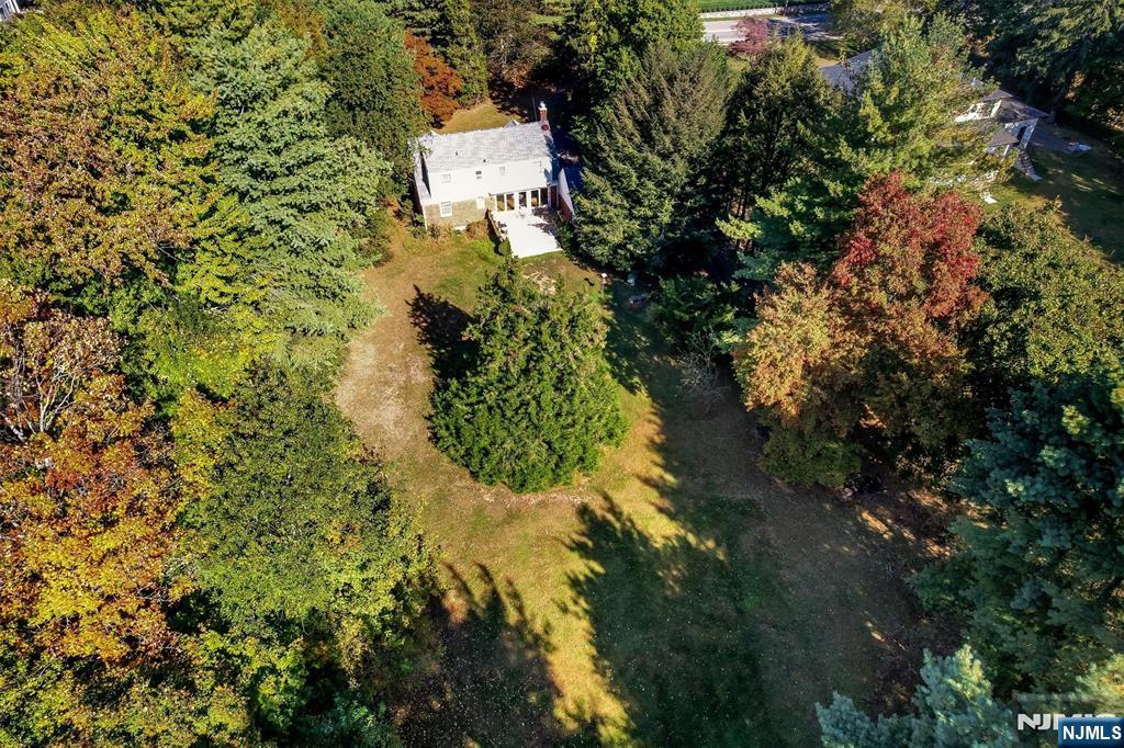 43 Old Tappan Road Old Tappan, NJ 07675 - Photo 12 of 19