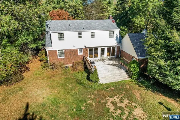 $1,395,000 | 43 Old Tappan Road, Old Tappan, NJ 07675