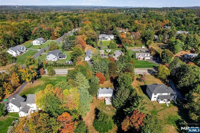 $1,395,000 | 43 Old Tappan Road, Old Tappan, NJ 07675